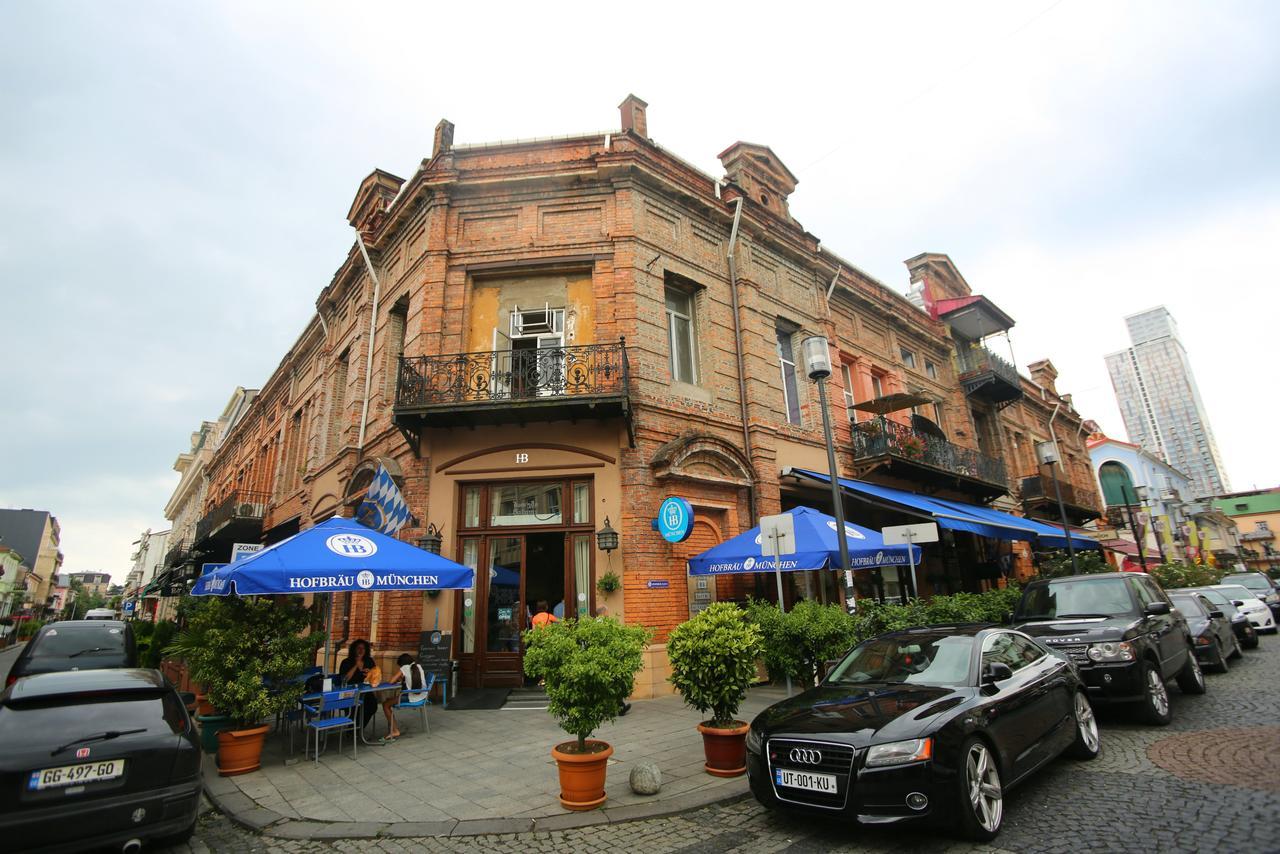 Lilus Hostel Μπατούμι Εξωτερικό φωτογραφία