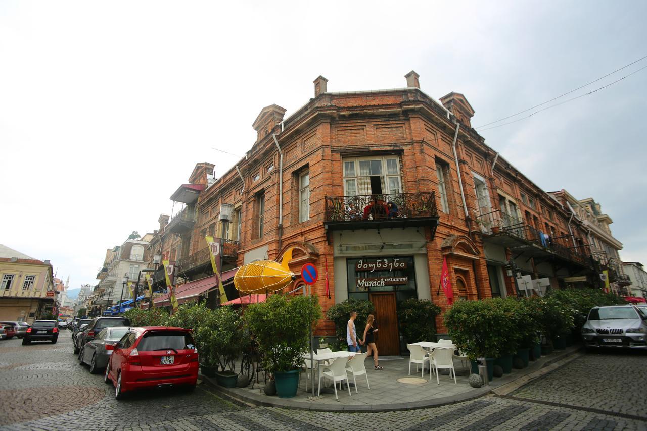 Lilus Hostel Μπατούμι Εξωτερικό φωτογραφία