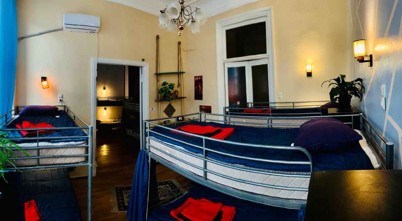 Lilus Hostel Μπατούμι Εξωτερικό φωτογραφία